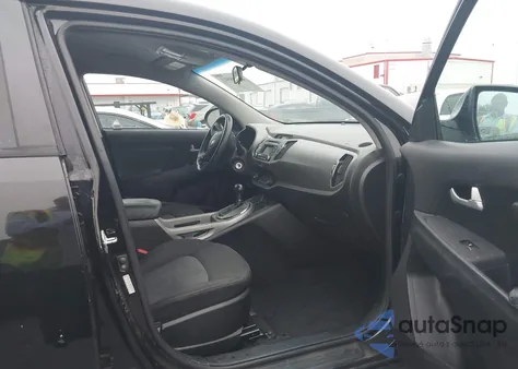 2016 Kia Sportage Lx z USA, uszkodzony, nr VIN KNDPB3AC0G7837559